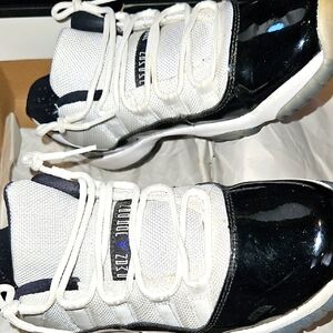 Jordan Black and White Sneakers Sleek Minimalist Design